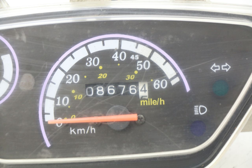 photo de LICZNIK TAOTAO BEATBOX 2 50 (2005 - 2017) - Stan powierzchni