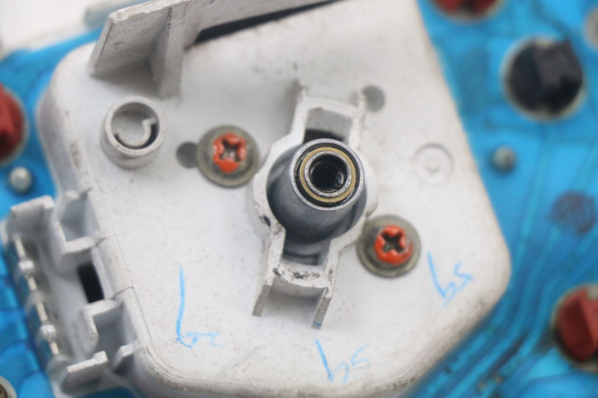 photo de LICZNIK MBK BOOSTER SPIRIT 50 (2004 - 2017) - Szczegóły charakterystyczne