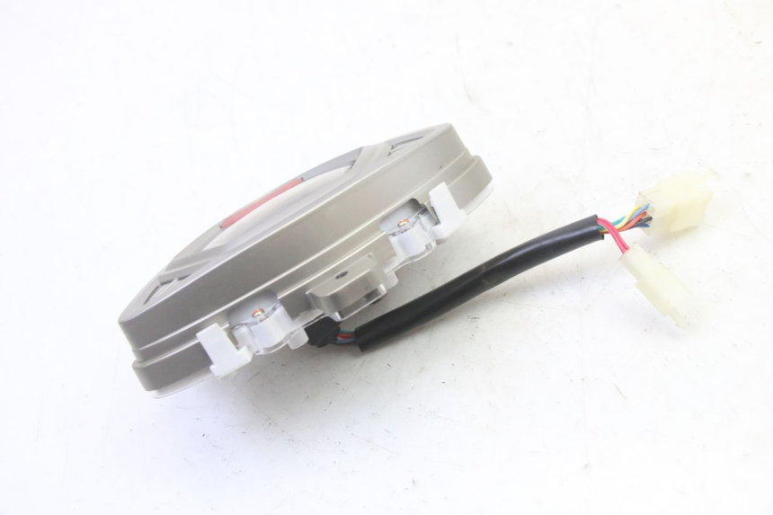 photo de LICZNIK MOTRON BREEZY 4T 50 (2021 - 2025) - Inny kąt widzenia