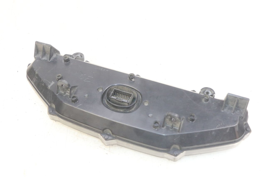 photo de LICZNIK SUZUKI BURGMAN 650 (2002 - 2004) - Zbliżenie techniczne