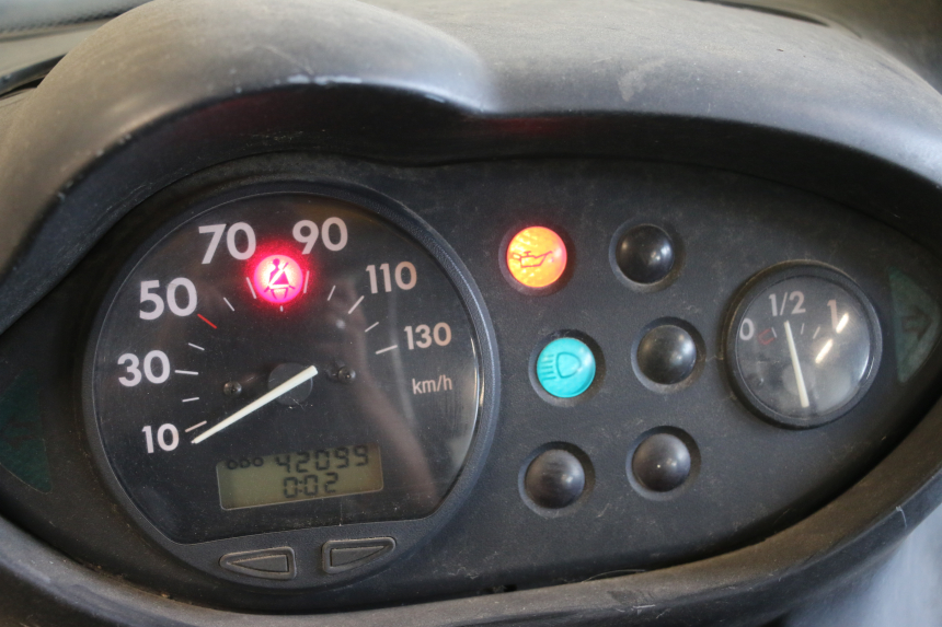 photo de LICZNIK BMW C1 125 (2000 - 2003) - Zbliżenie techniczne