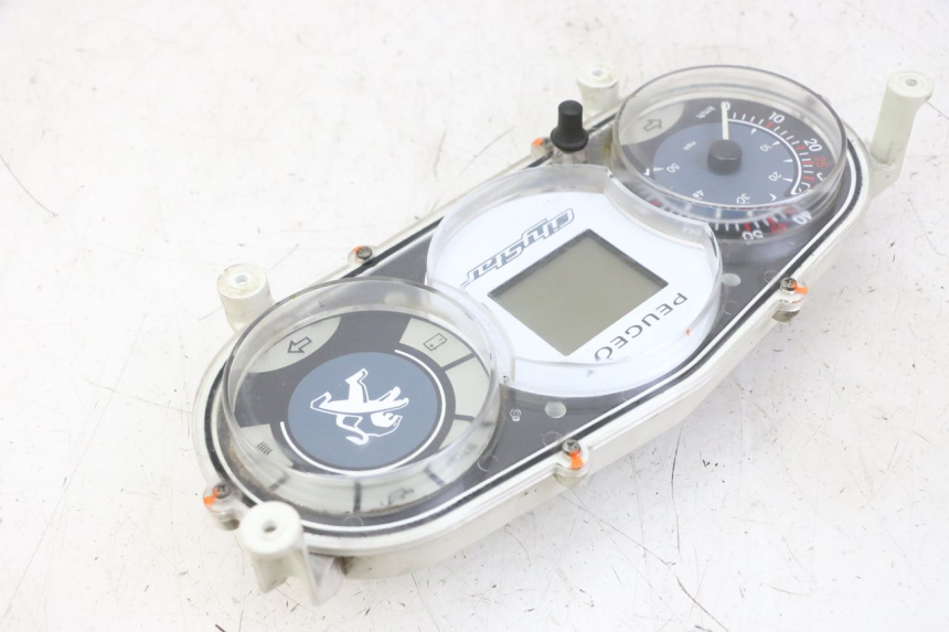 photo de LICZNIK PEUGEOT CITYSTAR 50 (2013 - 2017) - Zbliżenie techniczne