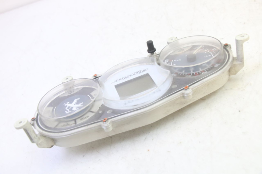 photo de LICZNIK PEUGEOT CITYSTAR 50 (2013 - 2017) - Stan powierzchni