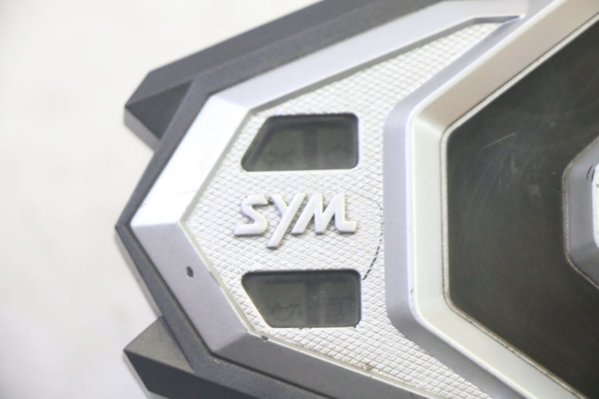 photo de LICZNIK SYM CROX 4T 50 (2016 - 2023) - Inny kąt widzenia