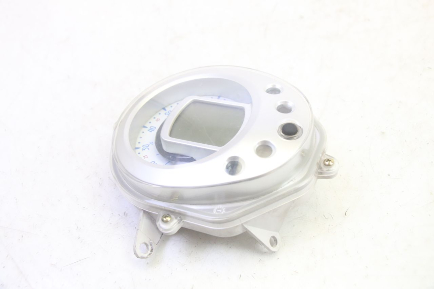 photo de LICZNIK PEUGEOT DJANGO 4T 50 (2014 - 2019) - Zoom stanu zużycia