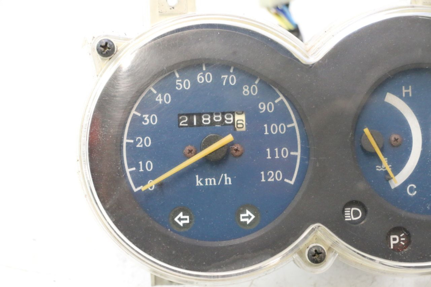 photo de LICZNIK CF MOTO E-CHARM 125 (2005 - 2008) - Struktura - zbliżenie