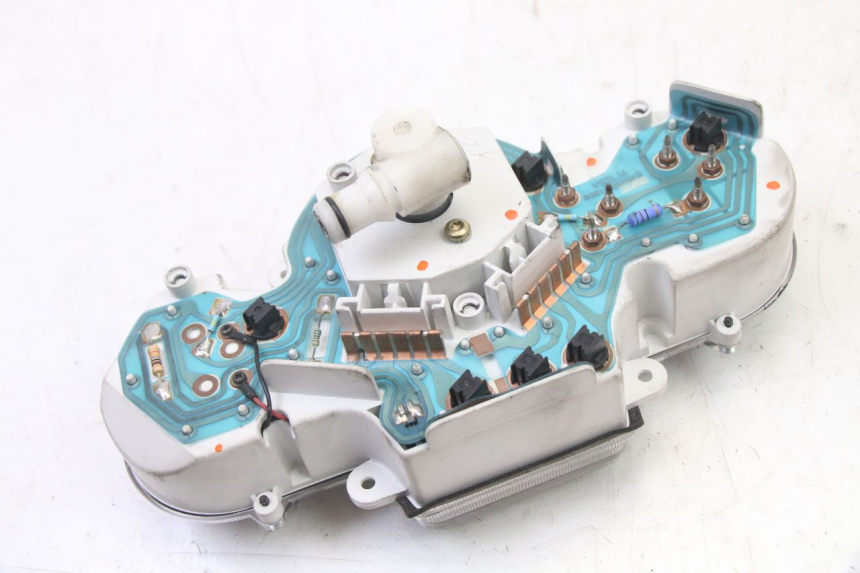 photo de LICZNIK PEUGEOT ELYSEO 125 (1999 - 2004) - Punkty mocowania