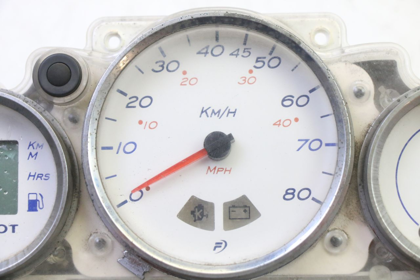 photo de LICZNIK PEUGEOT ELYSTAR 50 (2002 - 2014) - Zbliżenie techniczne