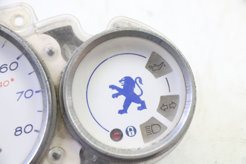 photo de LICZNIK PEUGEOT ELYSTAR 50 (2002 - 2014) - Widok ogólny