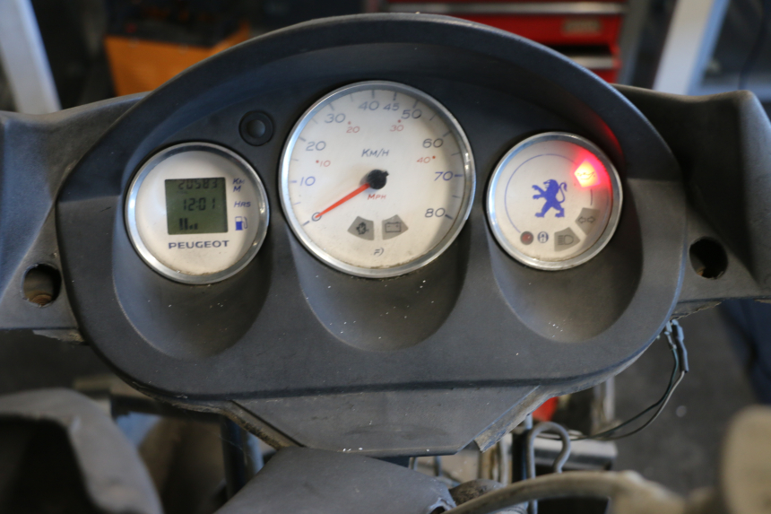 photo de LICZNIK PEUGEOT ELYSTAR 50 (2002 - 2014) - Zoom stanu zużycia