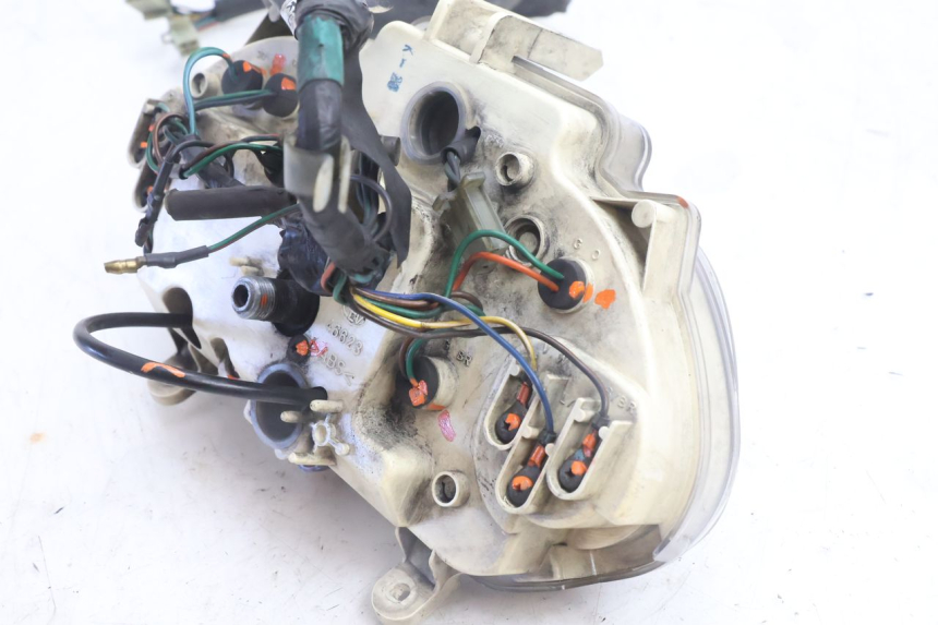 photo de LICZNIK HONDA FES PANTHEON 2T 125 (1998 - 2002) - Stan powierzchni