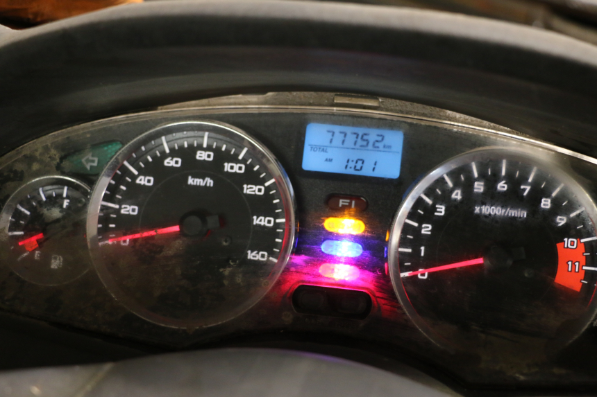 photo de LICZNIK HONDA FES S-WING SWING ABS 125 (2007 - 2015) - Zoom stanu zużycia