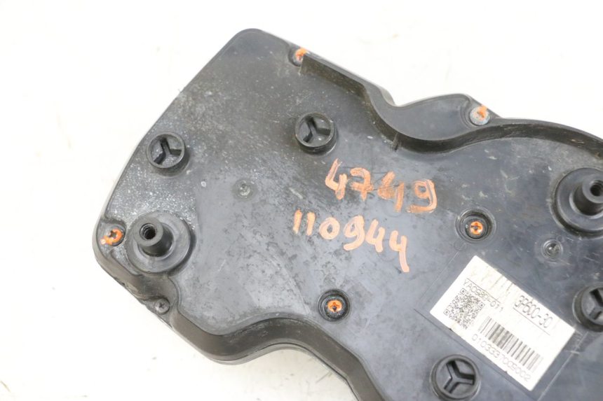 photo de LICZNIK YAMAHA FJR ABS 1300 (2006 - 2012) - Stan powierzchni