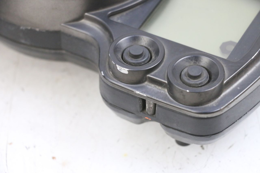 photo de LICZNIK YAMAHA FJR ABS 1300 (2006 - 2012) - Inny kąt widzenia