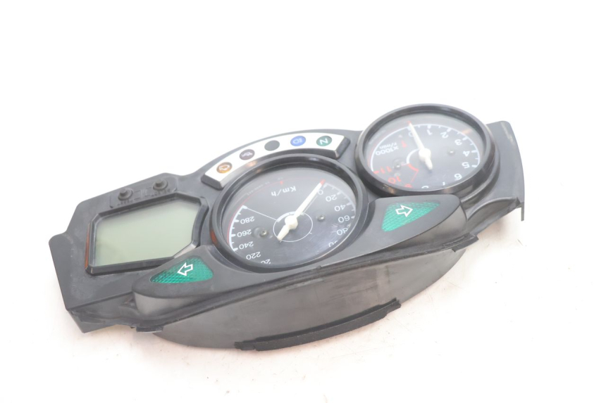 photo de LICZNIK YAMAHA FJR 1300 (2001 - 2005) - Punkty mocowania