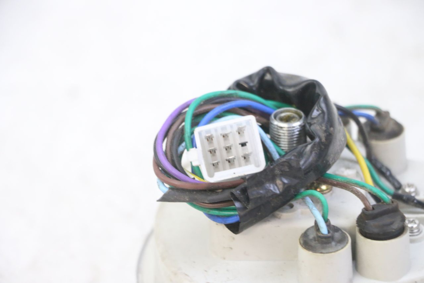 photo de LICZNIK VENESI FLY RETRO 4T 50 (2020 - 2025) - Zbliżenie techniczne