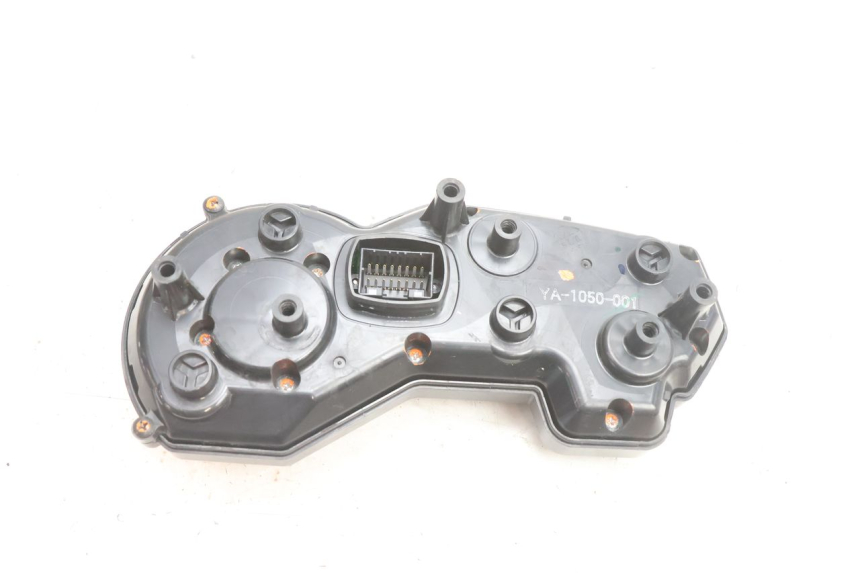 photo de LICZNIK YAMAHA FZ8 800 (2010 - 2016) - Widok ogólny