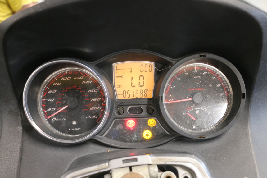 photo de LICZNIK GILERA GP 800 (2007 - 2013) - Szczegół części