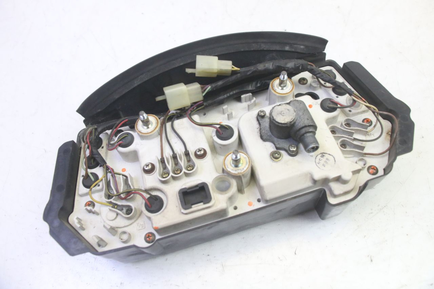 photo de LICZNIK KAWASAKI GPX R WARBIRD 600 (1988 - 1993) - Zbliżenie komponentów