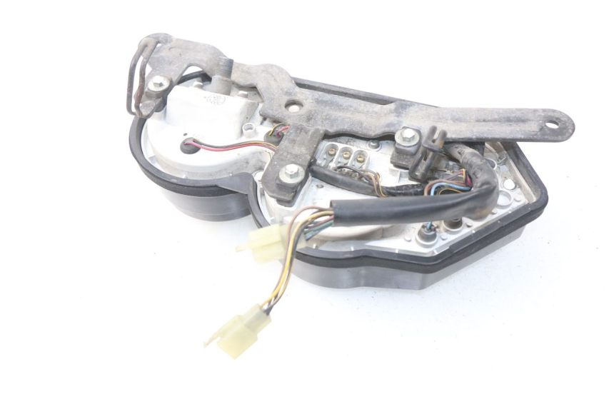 photo de LICZNIK KAWASAKI GPZ S 500 (1994 - 2005) - Zbliżenie techniczne