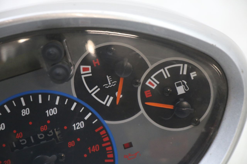 photo de LICZNIK KYMCO GRAND DINK 125 (2008 - 2014) - Zbliżenie techniczne