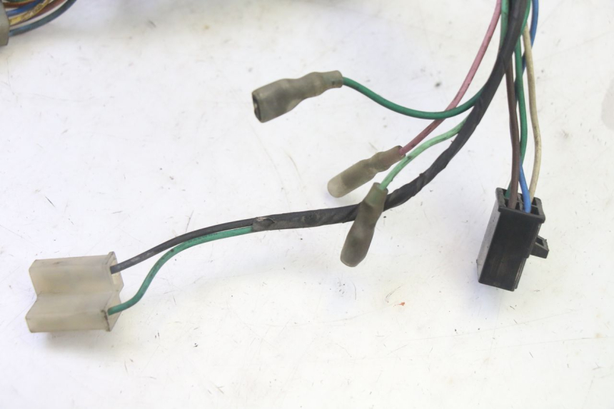 photo de LICZNIK DAELIM HISTORY 125 (2001 - 2002) - Szczegóły charakterystyczne