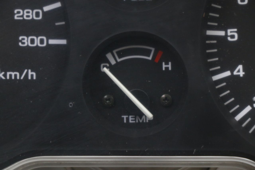 photo de LICZNIK HONDA CBR F 1000 (1993 - 1996) - Inny kąt widzenia