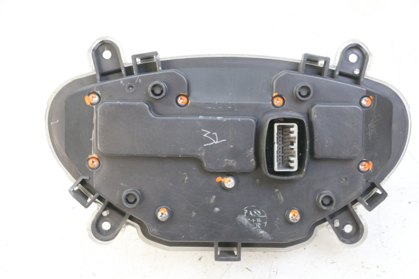 photo de LICZNIK PIAGGIO IE MP3 YOURBAN 300 (2011 - 2016) - Część sprawdzona