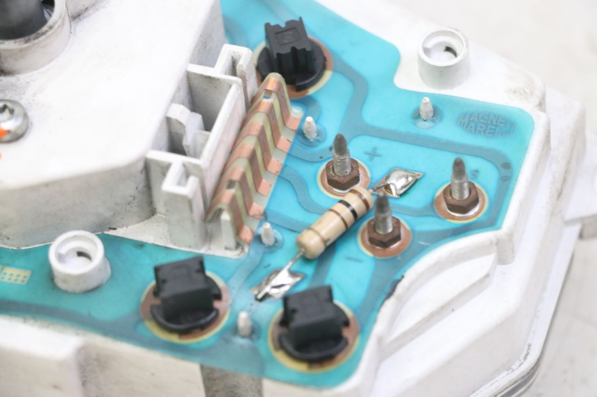 photo de LICZNIK PEUGEOT JET FORCE CARBU 50 (2003 - 2016) - Zbliżenie techniczne