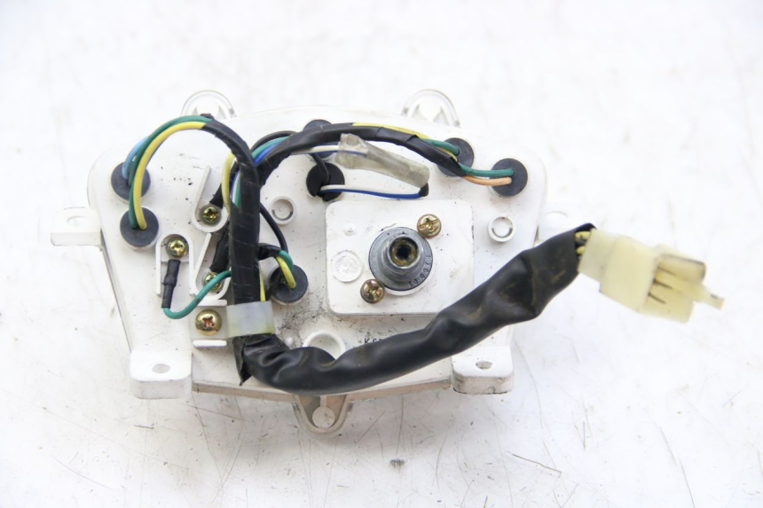 photo de LICZNIK PEUGEOT KISBEE 2T 50 (2010 - 2017) - Widok ogólny