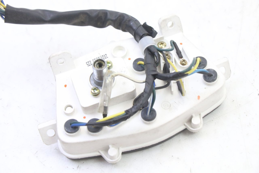 photo de LICZNIK PEUGEOT KISBEE 2T 50 (2018 - 2022) - Oznaczenia i referencje