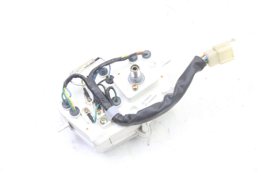 photo de LICZNIK PEUGEOT KISBEE 2T 50 (2010 - 2017) - Punkty mocowania