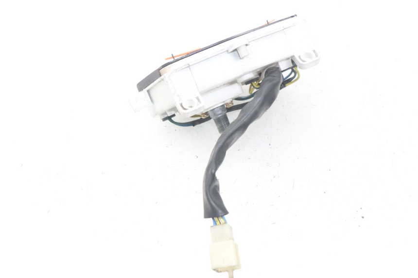 photo de LICZNIK PEUGEOT KISBEE 4T 50 (2018 - 2022) - Zbliżenie techniczne