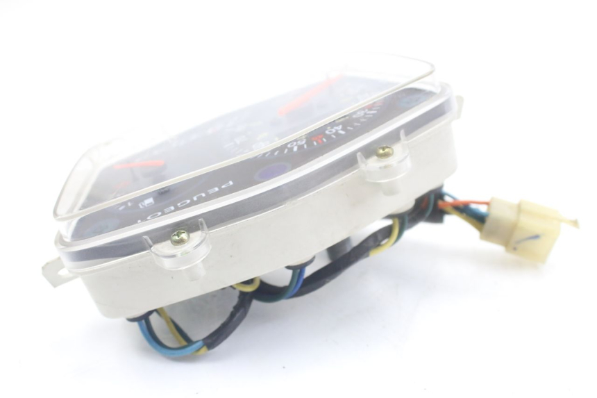 photo de LICZNIK PEUGEOT KISBEE 4T 50 (2010 - 2017) - Widok ogólny