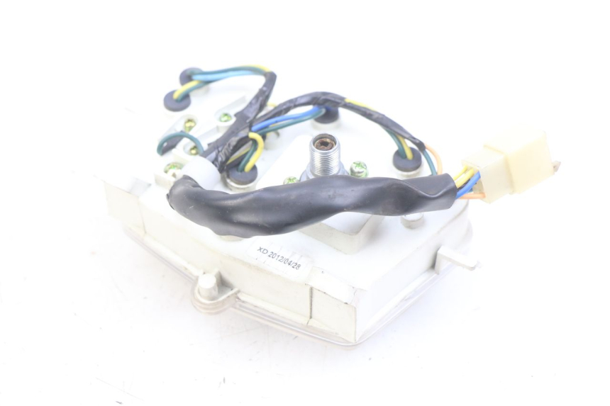 photo de LICZNIK PEUGEOT KISBEE 4T 50 (2010 - 2017) - Inny kąt widzenia