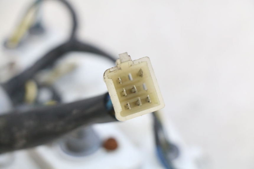 photo de LICZNIK PEUGEOT KISBEE 4T 50 (2018 - 2022) - Inny kąt widzenia