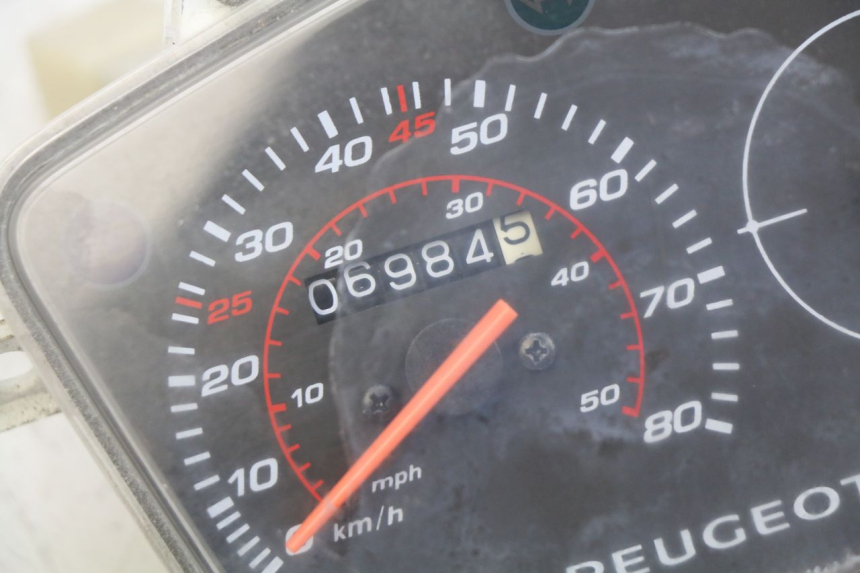 photo de LICZNIK PEUGEOT KISBEE 4T 50 (2018 - 2022) - Oznaczenia i referencje