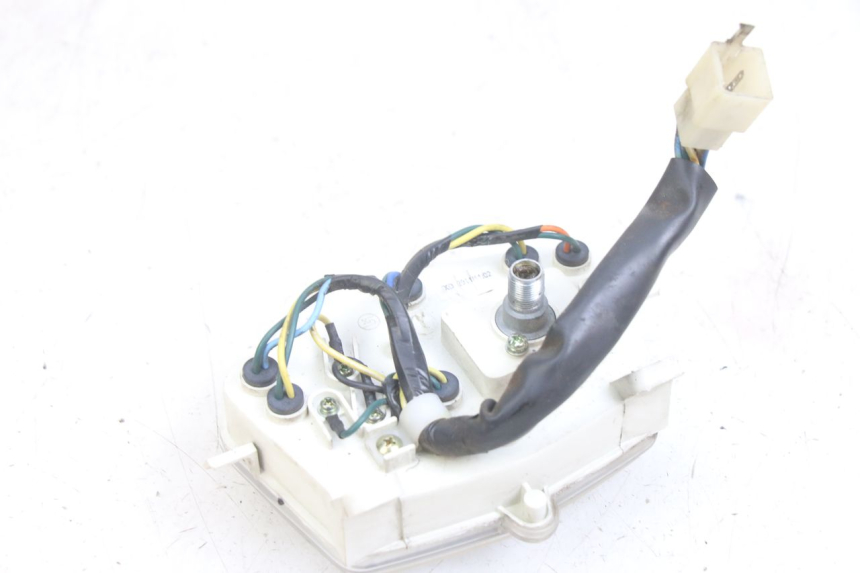 photo de LICZNIK PEUGEOT KISBEE 4T 50 (2010 - 2017) - Widok ogólny