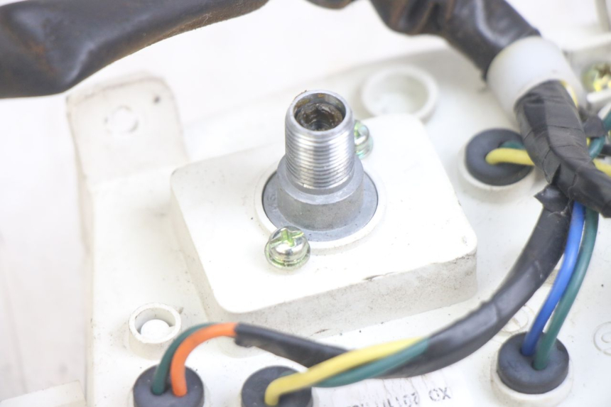 photo de LICZNIK PEUGEOT KISBEE 4T 50 (2010 - 2017) - Stan powierzchni