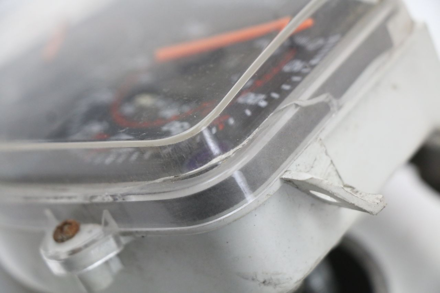 photo de LICZNIK PEUGEOT KISBEE 4T 50 (2018 - 2022) - Widok ogólny