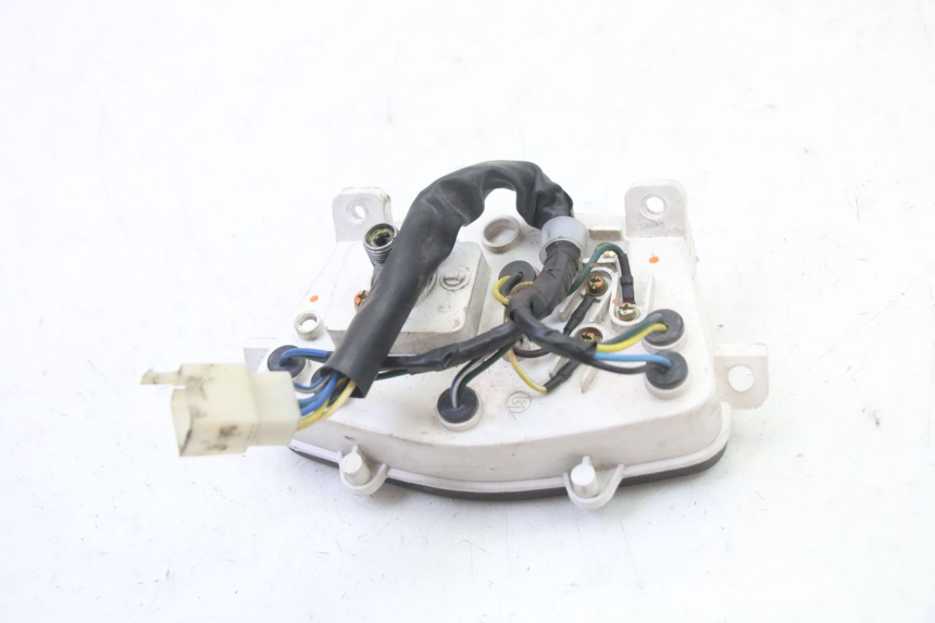 photo de LICZNIK PEUGEOT KISBEE 4T 50 (2018 - 2022) - Stan powierzchni