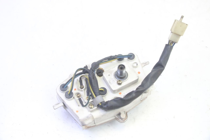 photo de LICZNIK PEUGEOT KISBEE 4T 50 (2018 - 2022) - Punkty mocowania