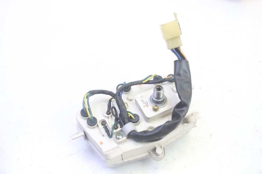 photo de LICZNIK PEUGEOT KISBEE 4T 50 (2010 - 2017) - Punkty mocowania