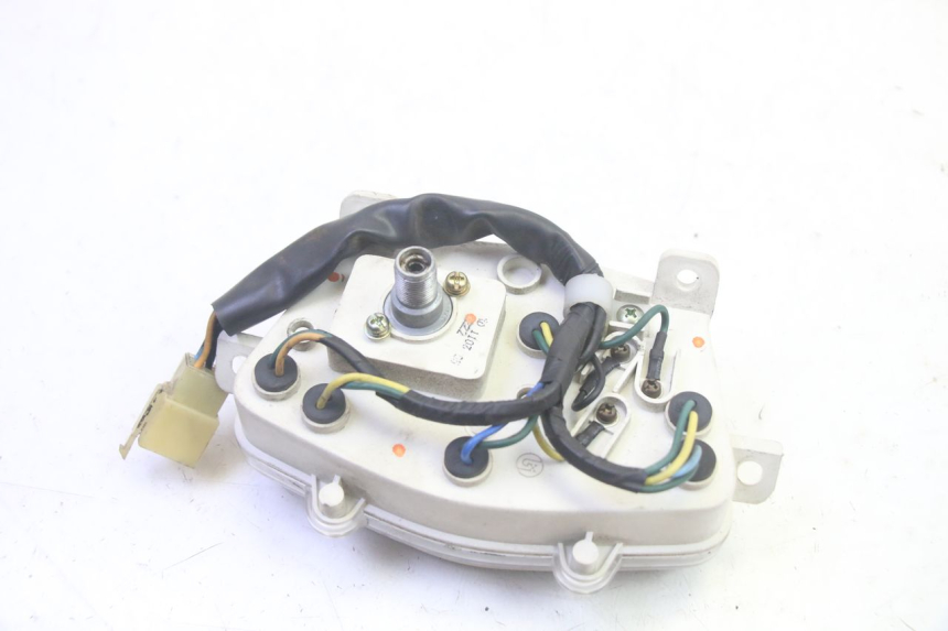 photo de LICZNIK PEUGEOT KISBEE 4T 50 (2010 - 2017) - Stan powierzchni