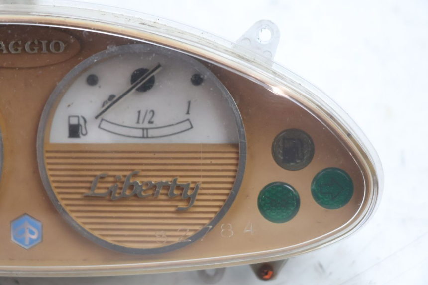 photo de LICZNIK PIAGGIO LIBERTY 50 (1998 - 2003) - Zbliżenie techniczne