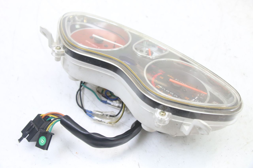 photo de LICZNIK LONGJIA SHARPY 125 (2020 - 2024) - Zbliżenie techniczne