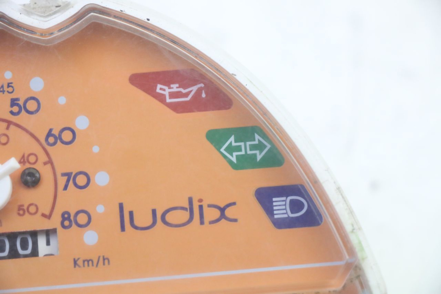 photo de LICZNIK PEUGEOT LUDIX 50 (2008 - 2017) - Zoom stanu zużycia