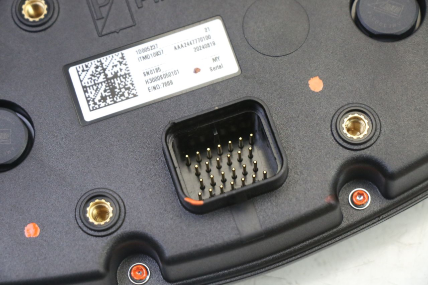 photo de LICZNIK PIAGGIO MP3 HPE 310 (2024 - 2025) - Widok ogólny