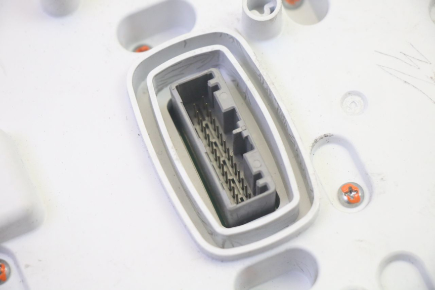 photo de LICZNIK PIAGGIO MP3 HPE 350 (2018 - 2020) - Widok produktu