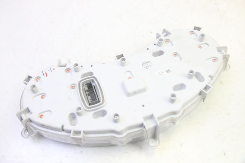 photo de LICZNIK PIAGGIO MP3 HPE 350 (2018 - 2020) - Oznaczenia i referencje